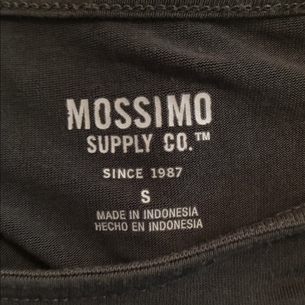 Mossimo shirt - Picture 3 of 3